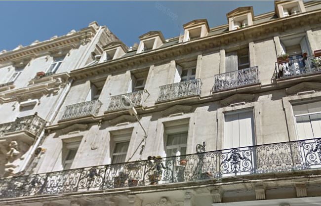 appartement-haussmanien-lumiere-soleil-exposition-sud-reflecteur-balcon-solaire-pour-eclairer-la-piece